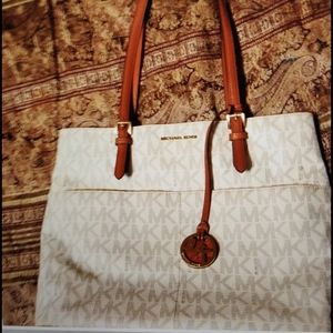 Michael Kors Bedford Tote